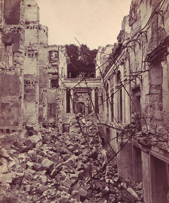 Paris 1871 — Ruines du château de Saint-Cloud — Adolphe Braun