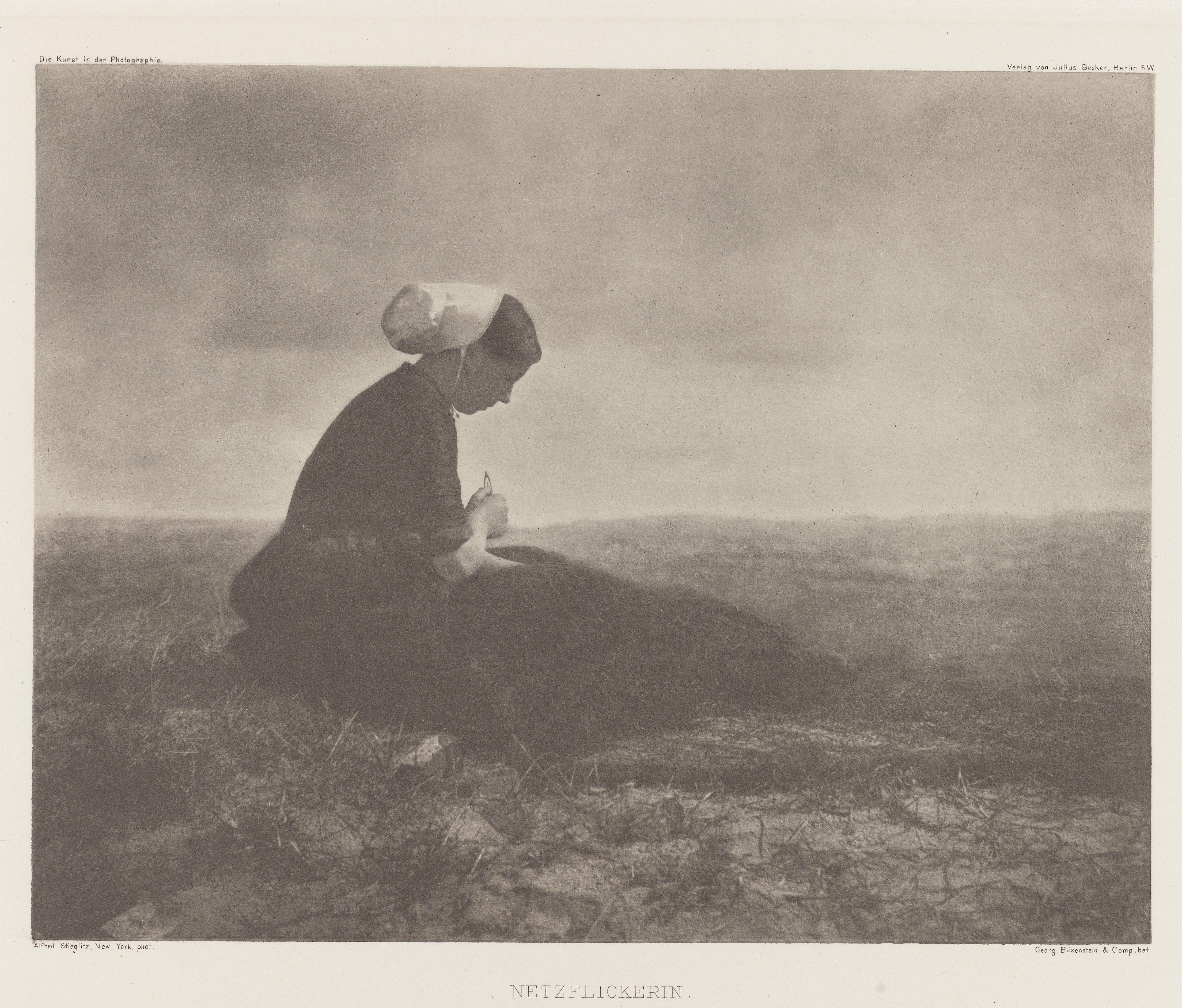 La Raccommodeuse de filets — Alfred Stieglitz
