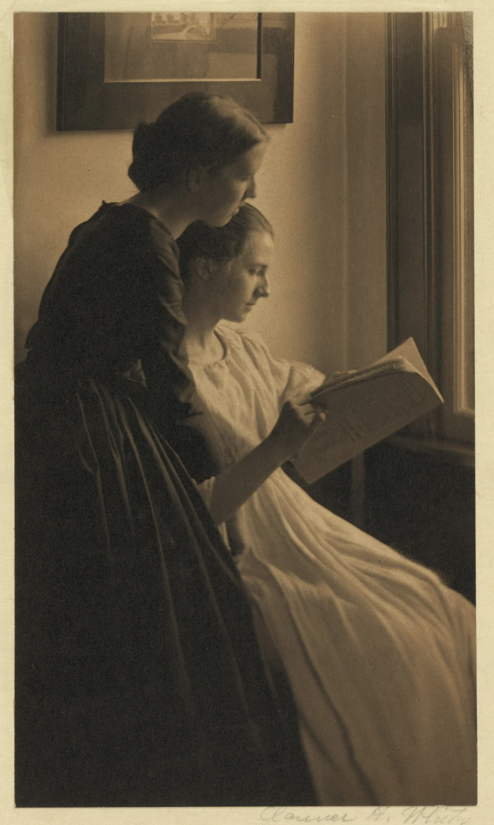 The Readers (Letitia Felix and Ada Follett) — Clarence H. White