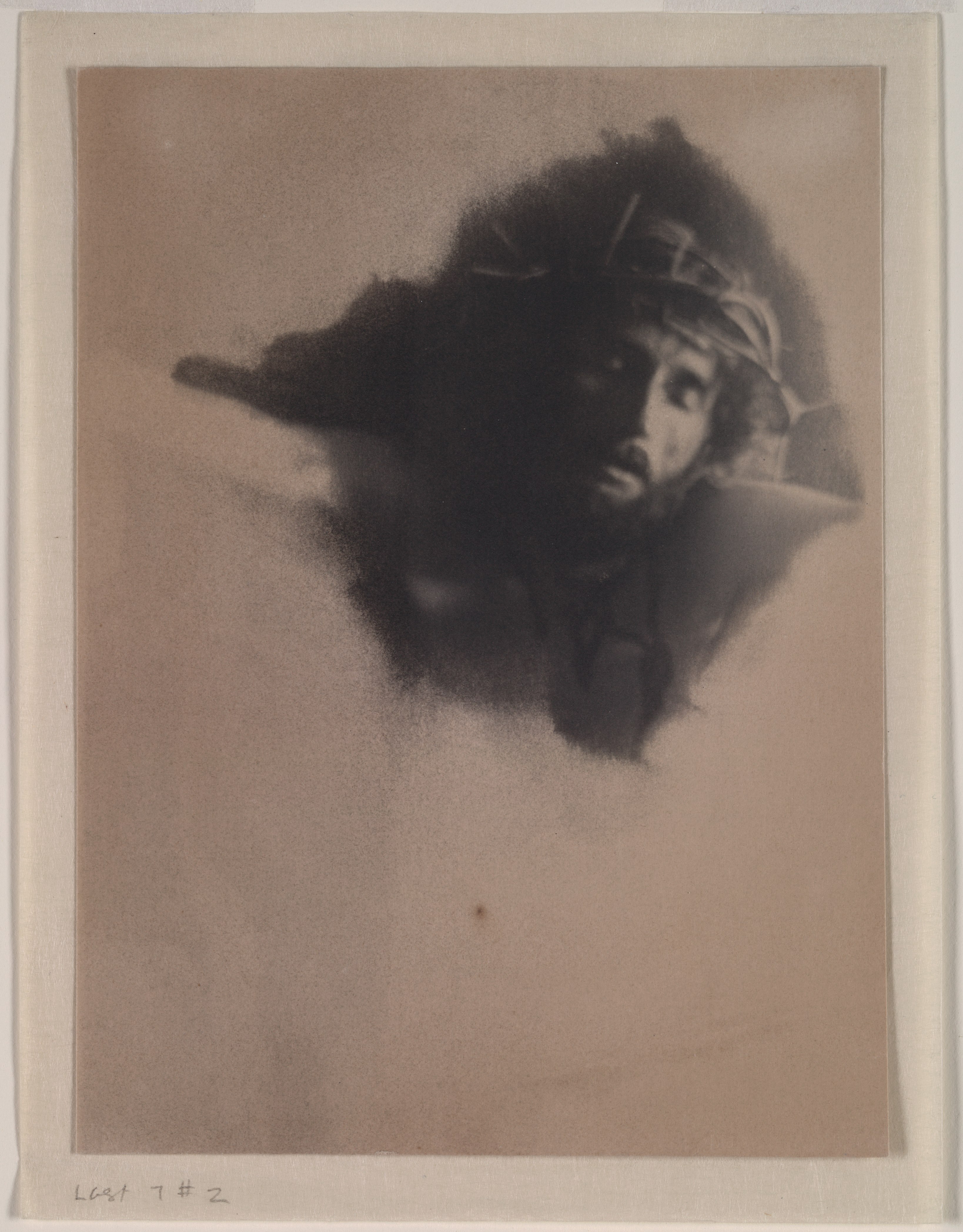 Christ à la couronne d'épines, autoportrait de F. Holland Day, 1898.