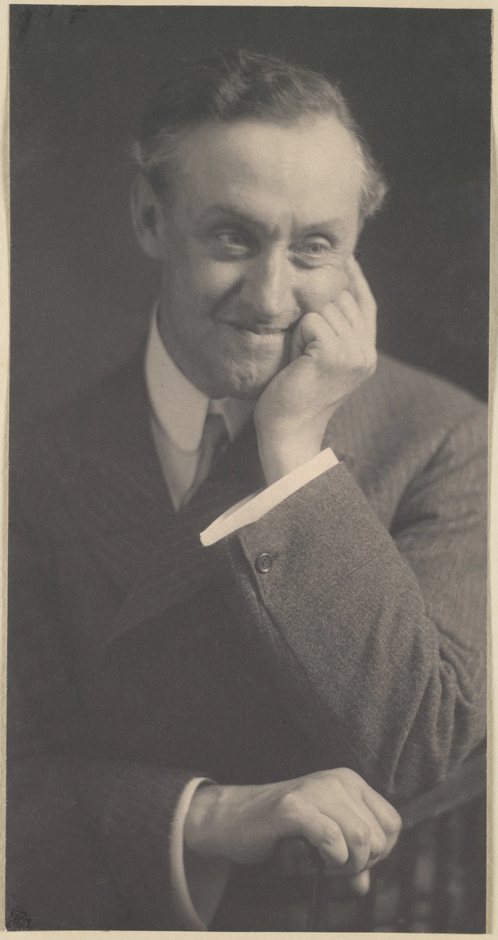 Walter Churcher, « Churcher sourit » — Frederick H. Evans