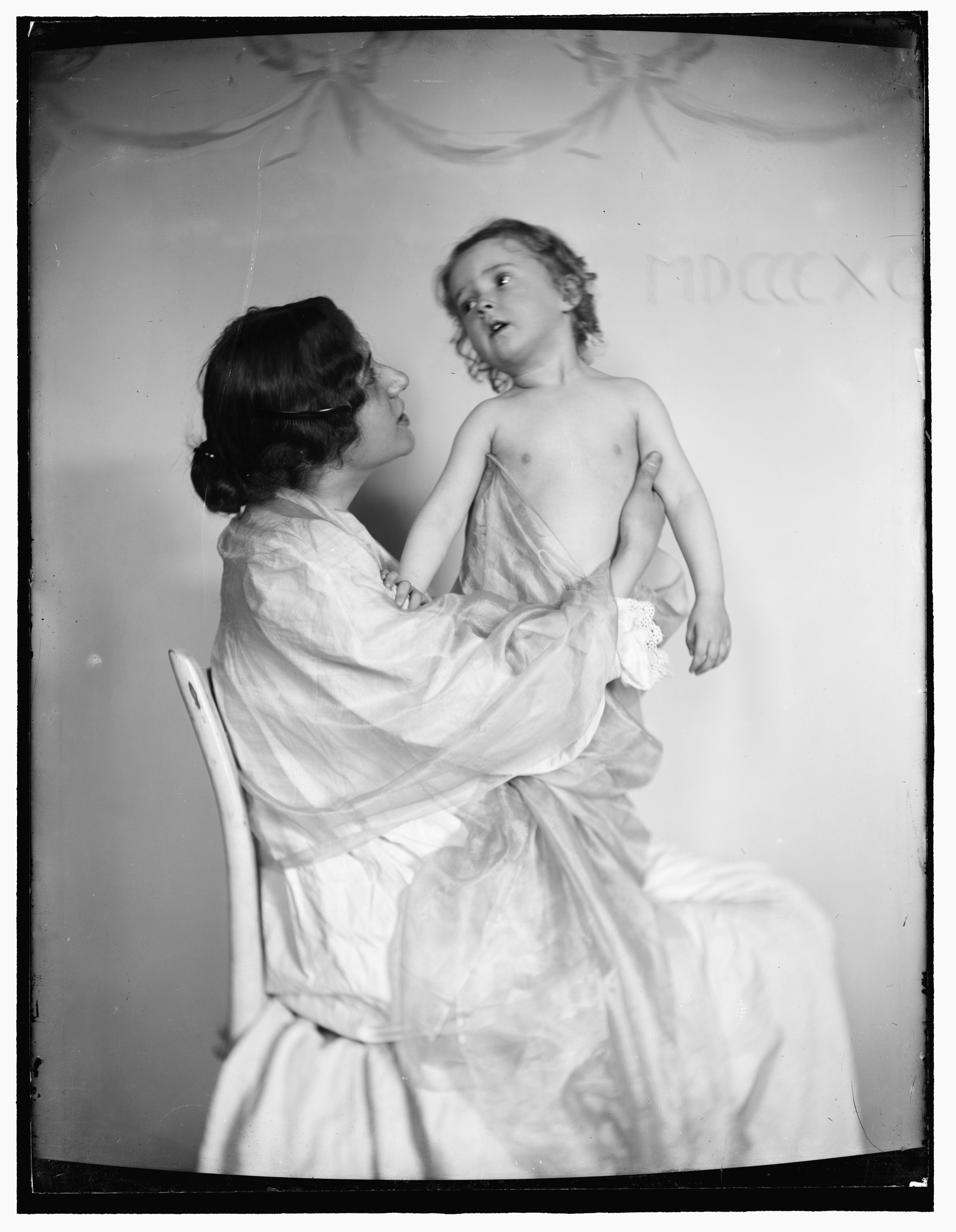 Adoration — Gertrude Käsebier