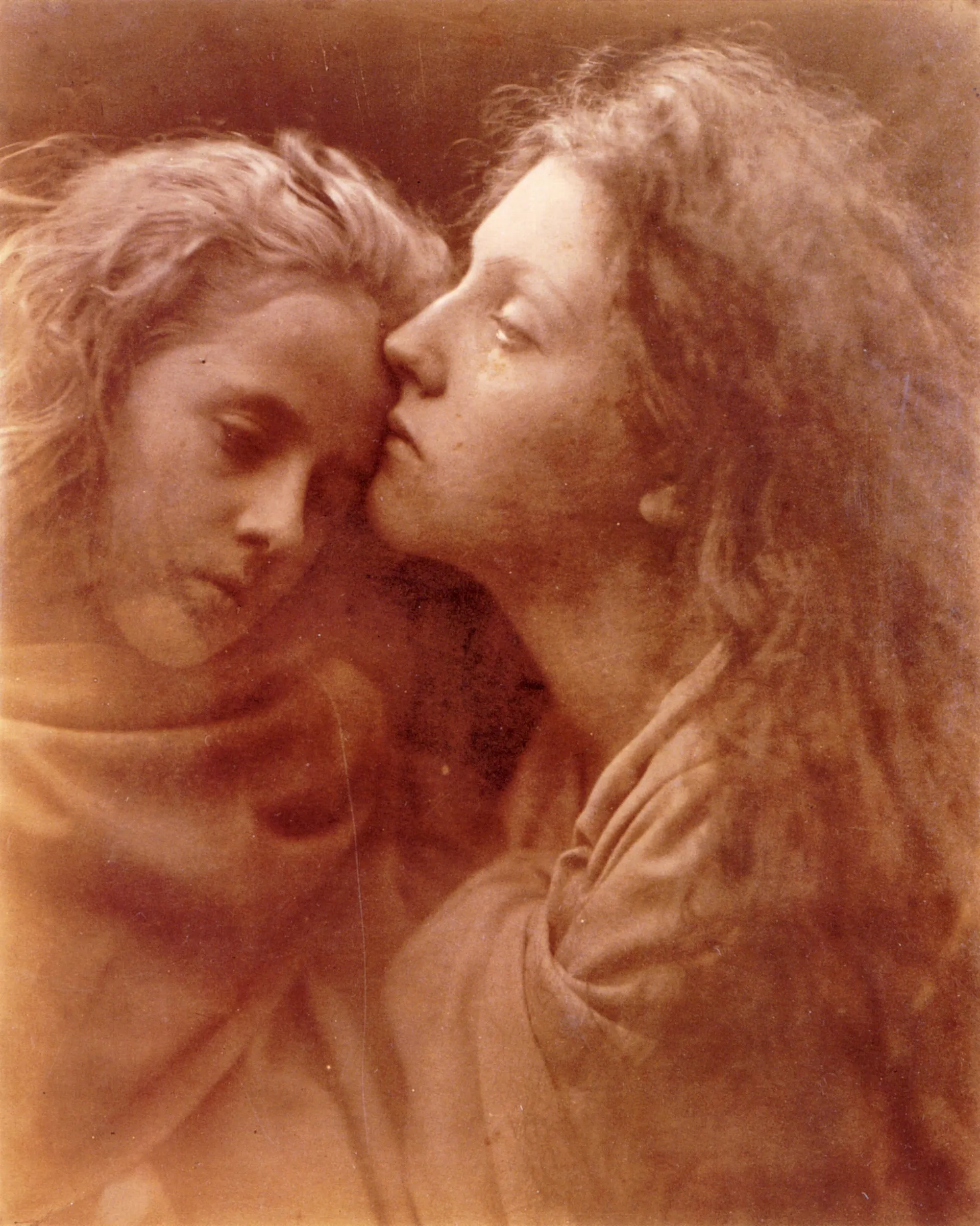 Le Baiser de paix — Julia Margaret Cameron